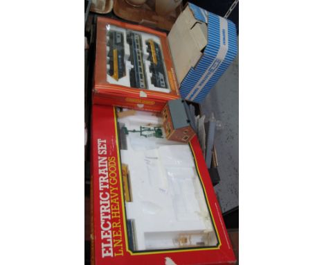 High speed train pack, Hornby Railways boxed set, electric train set LNER heavy goods, boxed. H & M duet transformer controll
