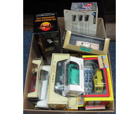 Box of assorted model vehicles to include: Days Gone, Only Fools and Horses, The Worlds first supersonic car, Vanguards, Vite