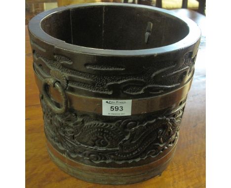 Oriental carved and stained hardwood jardiniere/planter.(B.P. 24% incl. VAT)