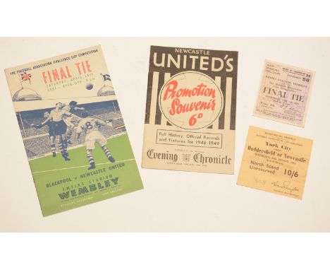 FA Cup Final Programme Blackpool v Newcastle United, Wembley Stadium, 28th April 1951, a Newcastle United promotion souvenir 