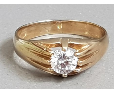 9CT GOLD CZ SOLITAIRE RING 3.9G SIZE R