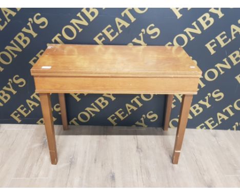 MAHOGANY TURN OVER TOP CARD TABLE