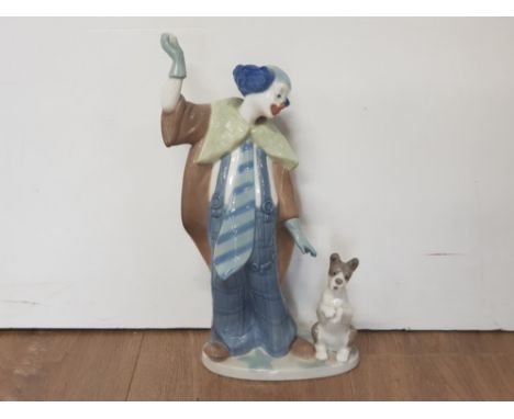 NAO BY LLADRO FIGURE 1098 CLOWN WITH DOG