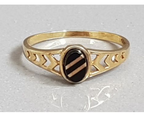 9CT GOLD BLACK ONYX RING 1.2G SIZE N