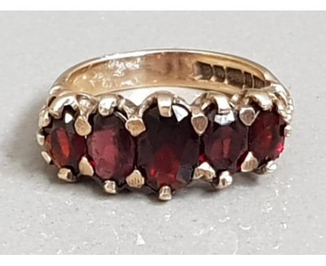 9CT GOLD FIVE STONE GARNET RING 4G SIZE L