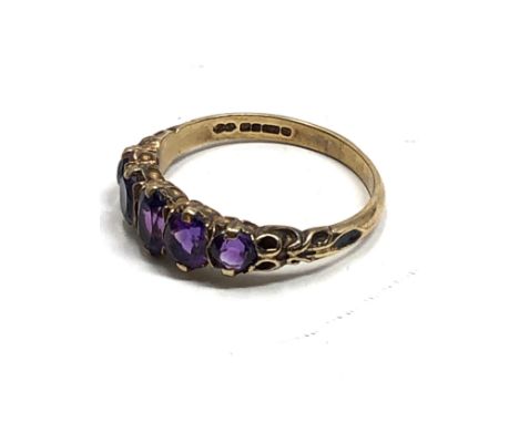 9ct gold amethyst dress ring (2.4g)