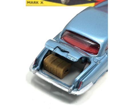 Dinky Jaguar mark x  No 142 original box excellent condition