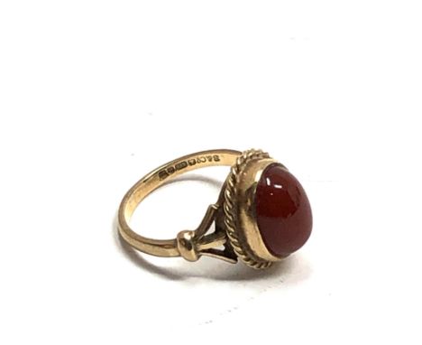 9ct gold vintage carnelian ring 4.3g