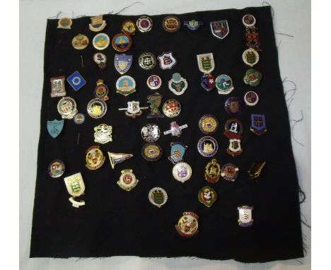 Approx 57 enamel bowling related lapel badges for various bowling associations inlcuding Masonic, Tourist, The City & County 