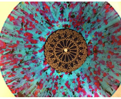 DAVID BOWIE - A TASTEFUL DISPLAY LP (MULTI-COLOURED SPLATTER VINYL RELEASE). Superb private fan release LP rarity featuring B