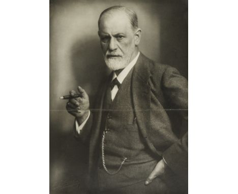Freud (Sigmund, neurologist and the founder of psychoanalysis, 1856-1939).- Halberstadt (Max, German portrait photographer in