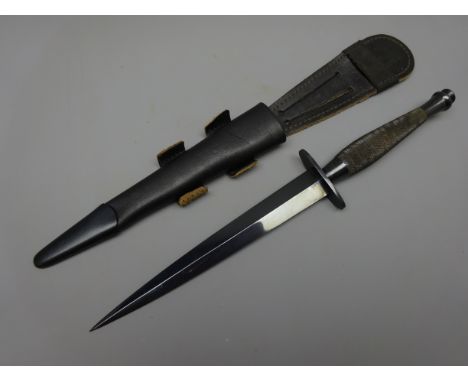 2nd Variant Pattern Steel Commando Knife, 18cm twin edged blued blade, steel cross guard stamped Crows foot, J Nowill and Son