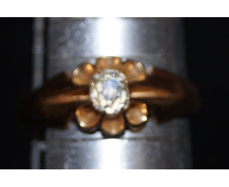 18ct gold gents "Pinky" ring with old cut solitaire diamond. Diamond size approx 3/8 carat. Total weight 5.2 grams. Size R