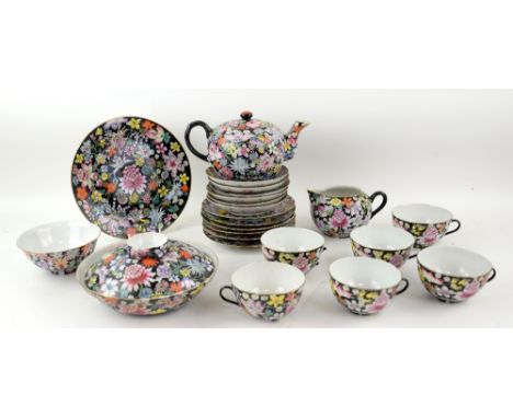 Early 20th century Chinese famille rose tea service, comprising tea pot, cream jug, sugar bowl, two dishes, plate, six side p