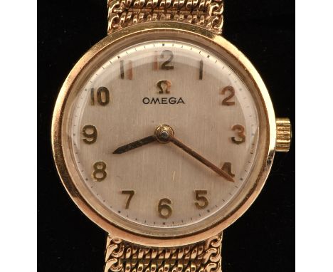 Ladies Omega wristwatch, 19.5mm 9 ct gold case featuring a round dial with Arabic numerals, powered by an Omega 17 jewelled m