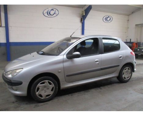 Make &amp; Model: Peugeot 206 LXDate of Reg: FV03 GVRColour: Silvercc: 1360MoT: 25-03-2022Fuel Type: PETROLMileage: 117kTrans