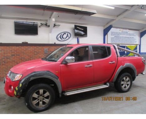 Make &amp; Model: Mits L200 Warrior DI-DDate of Reg: WP06 AFOColour: Redcc: 2477MoT: 22-07-2021Fuel Type: DIESELMileage: 185k