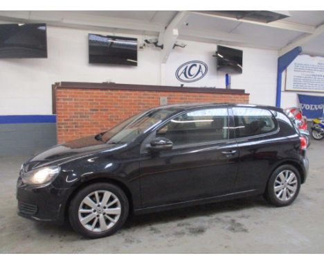Make &amp; Model: VW Golf Match TSIDate of Reg: AO62 UZVColour: Blackcc: 1390MoT: 27-06-2022Fuel Type: PETROLMileage: 118kTra