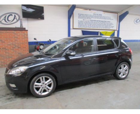 Make &amp; Model: Kia Ceed 4 CRDIDate of Reg: DE12 LSDColour: Blackcc: 1582MoT: 12-04-2022Fuel Type: DIESELMileage: 97kTransm