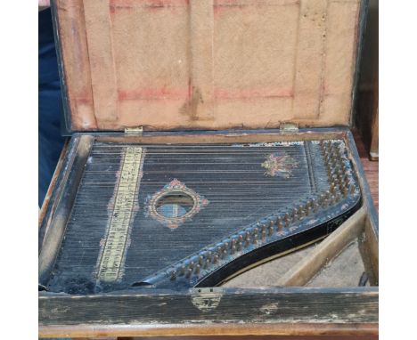 19th century German Zither (Guitarr Zither), in original wooden case. (B.P. 21% + VAT)