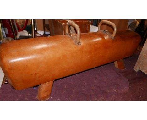 A vintage brown leather pommel horse, H.62 W.160 D.34cm 