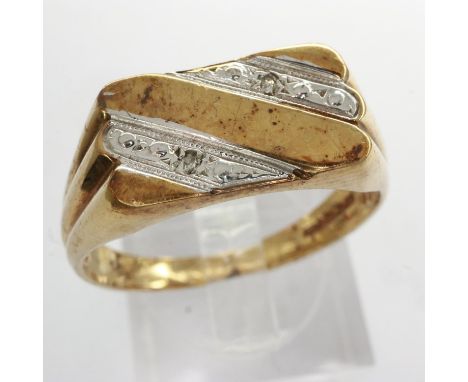 9ct gold signet ring set with diamonds, size U, 3.8g. UK P&amp;P Group 0 (£6+VAT for the first lot and £1+VAT for subsequent 