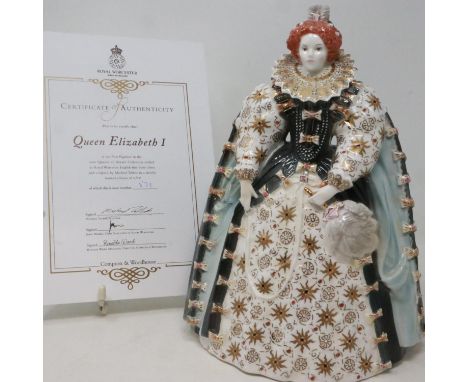 Royal Worcester figurine, Queen Elizabeth I, limited edition 571/4500 with CoA, no chips or cracks, H: 25 cm. UK P&amp;P Grou