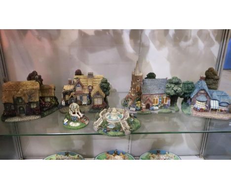Six pieces of Thomas Kinkade including village buildings, largest H: 20 cm. UK P&amp;P Group 3 (£30+VAT for the first lot and