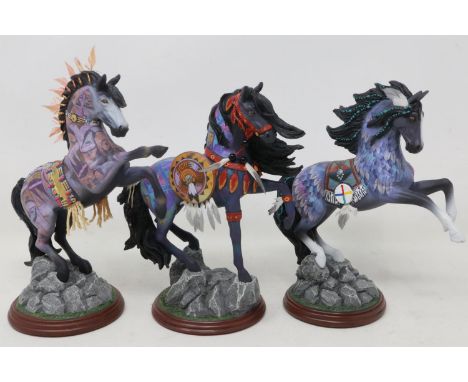 Three Hawthorne Village painted horses from the Laurie Prindle collection, largest H: 18 cm. UK P&amp;P Group 2 (£18+VAT for 
