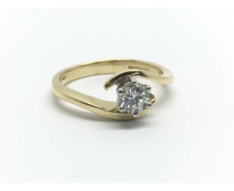 An 18ct yellow gold and diamond solitaire ring, approx 0.25ct, ring size approx G/H