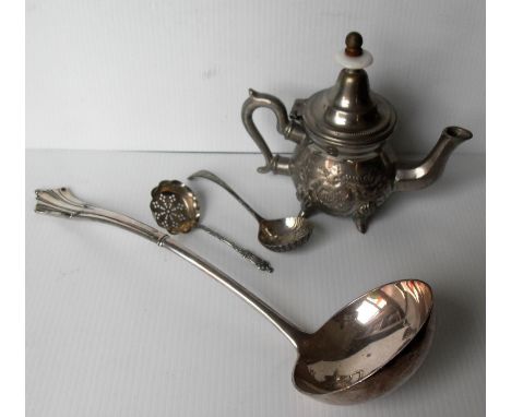 A  Birmingham silver apostle strainer spoon by J Bailey, 1945, 11 cm, 13.6g, a cased silver plated christening bowl and spoon