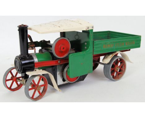 A vintage Mamod made live steam flatbed steam engine. Original green and cream paintwork.&nbsp;


POSTAGE: UK Postage on this