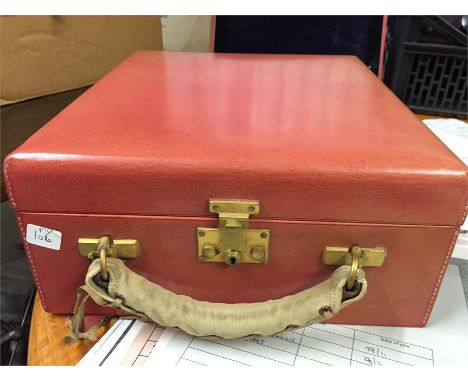 Parisian vanity case, with pink enamel jars