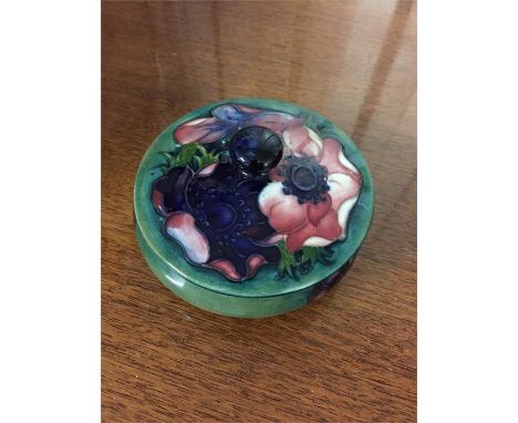 Moorcroft trinket box with lid