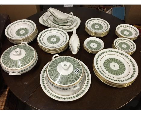 57 piece Spode province pattern
7 dinner plates
8 salad plates
8 tea plates
8 side plates
8 soup bowls
5 small cereal bowls
3