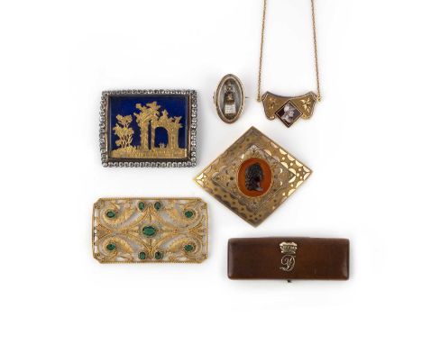 A collection of jewels, including a mourning brooch and a patch box, 19th century, comprising: a lozenge-shaped gold plaque c