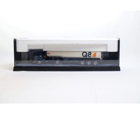  Corgi DAF XF 85 Tanker Trailer - Q8 - In Display Case | Scale: 1:50 | Model Code: 75301 | Certificate: No | Lot Condition: G