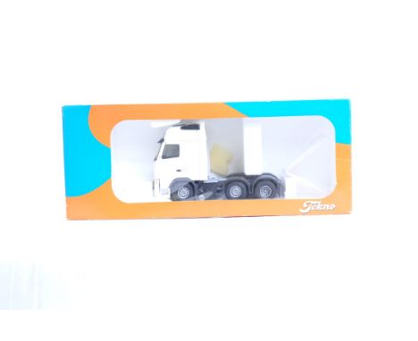  Tekno Volvo FH12 Tractor Unit | Scale: 1:50 | Model Code:  | Certificate: No | Lot Condition: Good | Mirrors: Yes