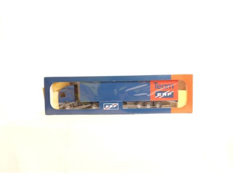  Tekno ERF EC10 Box Trailer - Team ERF | Scale: 1:50 | Model Code:  | Certificate: No | Lot Condition: Good | Mirrors: Yes
