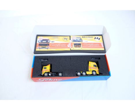  Tekno Volvo FH12 & FH XL 500 Tractor Unit Set - Hanlon Transport - Irish | Scale: 1:50 | Model Code: 68853 | Certificate: Ye
