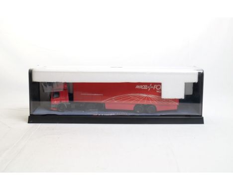  Corgi DAF XF 85 Box Trailer - Parcelforce Worldwide - In Display Case | Scale: 1:50 | Model Code: 75501 | Certificate: No | 