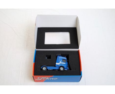  Tekno Volvo FH04 GL Blue 4x2 Tractor Unit - Tekno Basics | Scale: 1:50 | Model Code: 65301 | Certificate: N/A | Lot Conditio