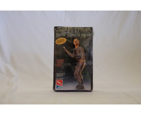  AMT Star Trek Deep Space 9 Odo DIY Model | Scale: N/A | Model Code: N/A | Certificate: N/A | Lot Condition: Store Clearance 