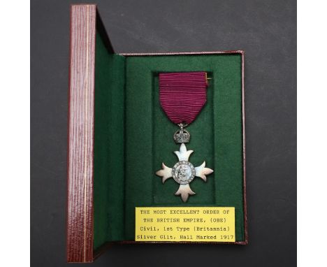 A GEORGE VI MOST EXCELLENT ORDER OF THE BRITISH EMPIRE, OBE CIVIL DIVISION. The Most Excellent Order of the British Empire, O