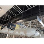 LOT: (2) Racks Supendus pour Verres, Métal Noir, 15'' x 22'', QUANTITÉ X PRIX MISÉ