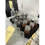 LOT: (22+/-) Items Variés pour Huiles, etc.