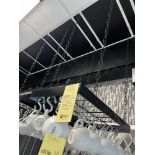 LOT: (2) Racks Supendus pour Verres, Métal Noir, 15'' x 22''