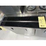 LOT: (2) Tapis-Bar, 27'' x 3''