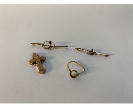 Two 9ct gold pin brooches, an 18ct gold ring with split to the shank and lacking stone and a gold coloured crucifix pendant, 