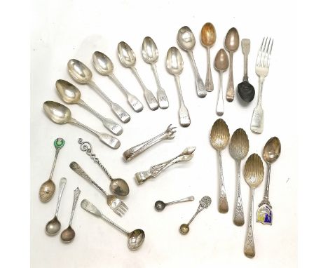 Large qty of silver inc Georgian &amp; Victorian Exeter teaspoons, 2 pairs of nips, condiment spoons, rat-tail &amp; feather 